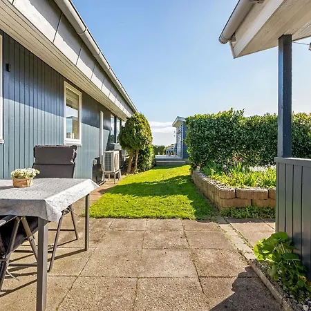 Feriehus Carlie - 400m From The Sea By Interhome Rønde