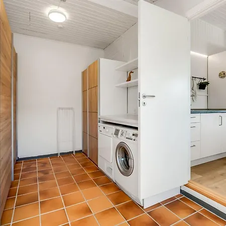 Carlie - 400m From The Sea By Interhome